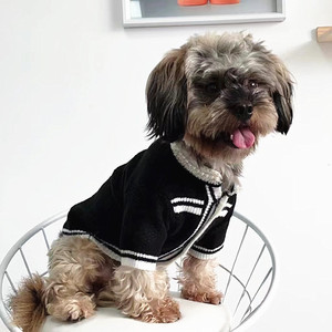 Cardigan de luxe pour animaux de compagnie, col perlé, pull en tricot pour <span class=keywords><strong>chien</strong></span>, style <span class=keywords><strong>chic</strong></span>, <span class=keywords><strong>manteau</strong></span> pour <span class=keywords><strong>chien</strong></span> - Product Image 1