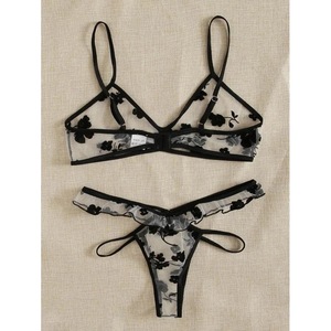 Conjunto de lencería transparente de malla bordada para mujer, 3 piezas, ropa interior sexy y transpirable de gasa para mujer - Product Image 4
