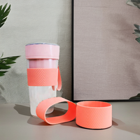 Manchon de gobelet en silicone personnalisé en usine pour couvercle de sublimation de bouteille d'eau en verre avec utilisation du service de traitement de moulage pour joint