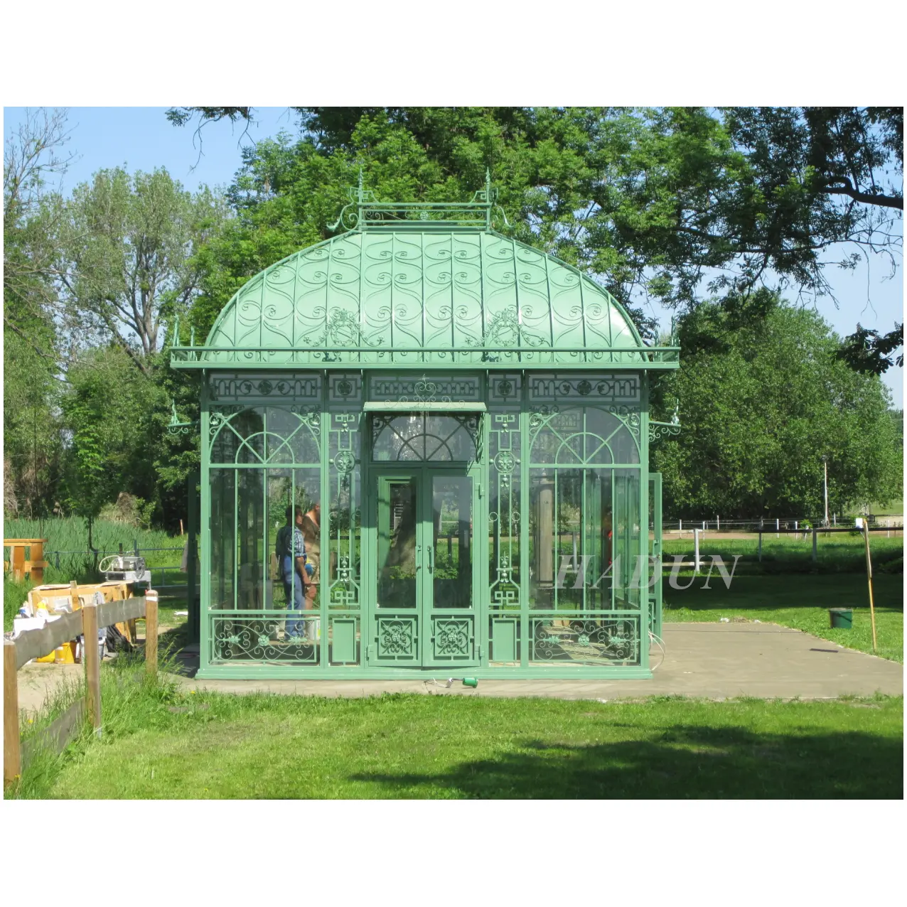 Decorative outdoor large flower house in metal crafts iron garden gazebo pavilion with glass garden greenhouse