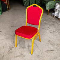Chaises de salle à manger d'hôtel empilables portables en acier inoxydable faites à la main avec coussin en mousse haute densité pour les banquets de mariage