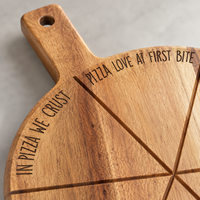 NOUVEAU Plateau à pizza rond en bois d'acacia avec guides de découpe et trou de suspension pour la cuisine à domicile
