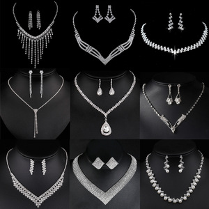 Conjunto <span class=keywords><strong>de</strong></span> Joyería Vintage Bohemia, Collar y Aretes con Pedrería Brillante y Perlas, para Mujer, Ideal para Bodas y Fiestas - Product Image 6