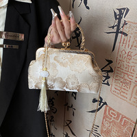 Nouvelle Pochette Cheongsam en Soie à Texture Chinoise, Élégante avec Grand Motif, Style Raffiné Haut de Gamme, Fermeture à Boucle Florale
