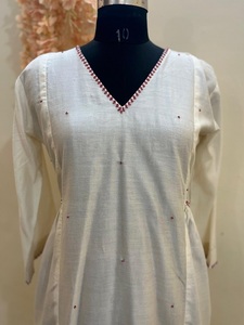 Ensemble Kurta Chanderi pour femmes, vêtements ethniques de créateur, ensemble Kurta, pantalon et dupatta, tenue indienne traditionnelle confortable, vente en gros, exportation - Product Image 3