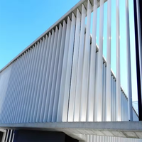 Pare-soleil extérieur personnalisé TOMA cadre de persienne extérieur vertical en aluminium avec système de moteur lame de profil obturateur extérieur