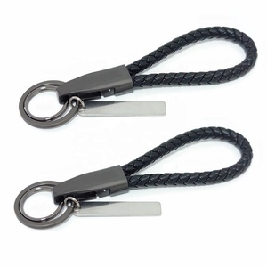 ผู้ผลิตพวงกุญแจหนังแบบกำหนดเอง ขายส่งจำนวนมาก พวงกุญแจโลโก้รถยนต์ PU โลหะและหนังแบบกำหนดเอง - Product Image 1