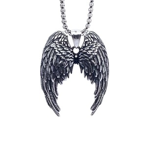 Yunnique Collier unisexe en acier inoxydable avec pendentif aile d'ange 2160147 - Product Image 1