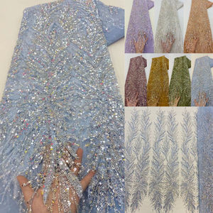 Robe de soirée florale en dentelle, paillettes, perles de luxe, tissu en dentelle, paillettes, perlée, au bord de la cour - Product Image 1