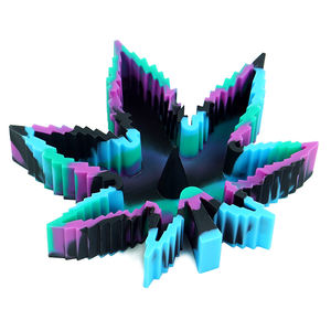 Cenicero Portátil de Silicona Resistente al Calor con Diseño de Hoja, Personalizado con Logotipo, para Coche y Hogar, Bandeja Decorativa para Cigarrillos - Product Image 6