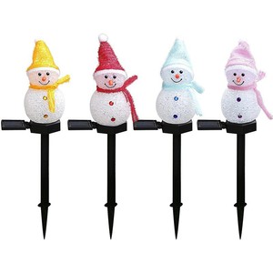 Lampes solaires de jardin en résine en forme de bonhomme de neige de Noël avec lumière LED pour décoration extérieure de fêtes - Product Image 3
