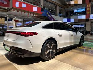 Auto di Lusso Usata Mercedes-Benz EQS 2022 EQE 350 Edizione Lusso, Senza Incidenti, Pronta per l'Esportazione Immediata - Product Image 2