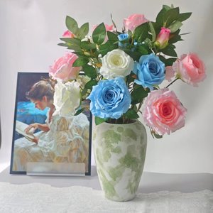 Rosas Artificiales de Alta Fidelidad con Tallos Largos, Flores de Seda Blancas, Rosas y Azules para Decoración de Bodas y Hogar, Tacto Natural, 121 mm - Product Image 1