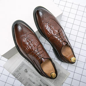 รองเท้าผู้ชายแบบผูกเชือกทรงเหลี่ยม ลวดลายพิมพ์ทันสมัย สไตล์อังกฤษ สำหรับงานทางการ ธุรกิจ ลำลอง  กันลื่น เหมาะสำหรับงานแต่งงาน และเดิน - Product Image 4