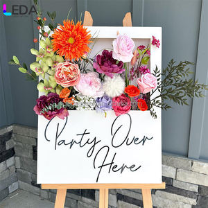 Letrero de Bienvenida Floral Moderno de Acrílico Blanco de Lujo LEDA, Soporte para Caja de Flores para Decoración de Bodas - Product Image 3