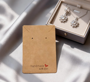 Cartes de vœux personnalisées avec logos, étiquettes suspendues pour bijoux et boucles d'oreilles, cartes en papier kraft, estampage à chaud, perforation, impression flexographique - Product Image 5