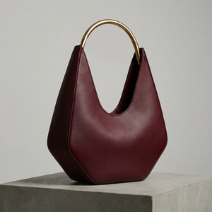 Sac à main structuré pour femme, forme croissant, aspect cuir, poignée métallique, élégant sac à bandoulière, sac à main quotidien tendance pour le travail - Product Image 2