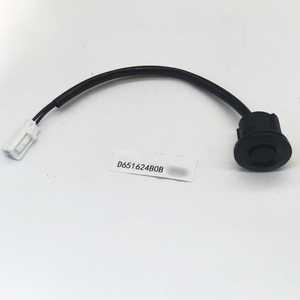 Interruptor de Bloqueo de Puerta Trasera Mazda D651624B0B, Mecanismo de Liberación de Maletero de Plástico - Product Image 3