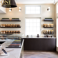 ONI Shopfitting Comptoir présentoir de barre de chocolat Magasin de chocolat Design OEM Vitrine murale de boulangerie Vitrine de bonbons
