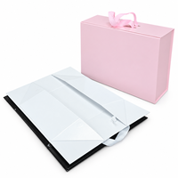 Boîte cadeau pliable magnétique à couvercle rabattable, en carton rigide, avec poignée en ruban, emballage plat sans ruban adhésif
