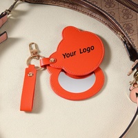 Cermin Rias Gantungan Kunci Kulit PU yang Dapat Disesuaikan, Cermin Genggam Portabel untuk Sentuhan Cepat dengan Logo, Liontin Tas Elegan, Hadiah untuk Wanita