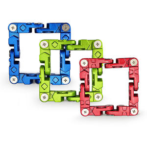 2024 nouveauté jouet <span class=keywords><strong>Anti</strong></span>-<span class=keywords><strong>Stress</strong></span> soulagement portable métal allié Triangle soulagement du <span class=keywords><strong>Stress</strong></span> jouets créatifs - Product Image 3