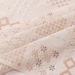 Nhà Máy Trung Quốc Boen Hình Chữ Nhật Màu Trắng Hoa Ren PVC Khăn Trải Bàn Nhựa Bảng Bìa Cho Đám Cưới - Product Image 5