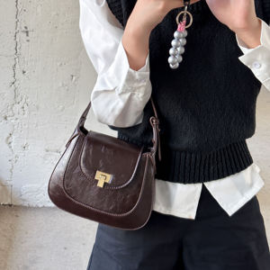 New trendy shoulder bag, retro <b>gold</b> lock PU leather shell, women's saddle bag - Product Image 2