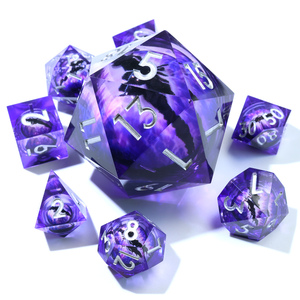 Dado D20 de Resina Poliédrico con Núcleo Líquido Flotante Ojo de Dragón Morado Grande para Dungeons & Dragons TTRPG -L7 D20 50mm - Product Image 3