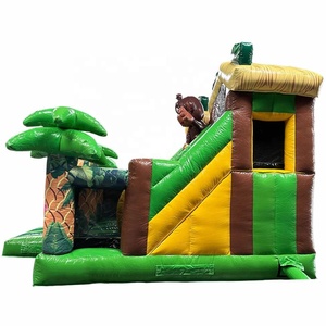 Château gonflable tropical 3D avec toboggan double, zone de saut et obstacles, contenant un perroquet, un flamant rose et un singe - Product Image 4