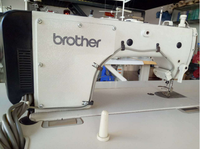 Machine à coudre industrielle Brother 7100 d'occasion avec moteur 550W 5000 tr/min, épaisseur de couture 13 mm, prix bas pour usine de confection