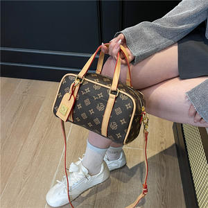 กระเป๋าทรงหมอนทรงสี่เหลี่ยมสะพายข้างพิมพ์ลายแฟชั่นวินเทจสำหรับผู้หญิง - Product Image 4