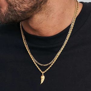 Collar de Moda con Dije de Ala de 20mm en Acero Inoxidable con Capas de Oro de 18k y Cadena Fígaro de Cuerda para Mujer y Hombre con Dije de Brújula y Cruz, Regalo - Product Image 1