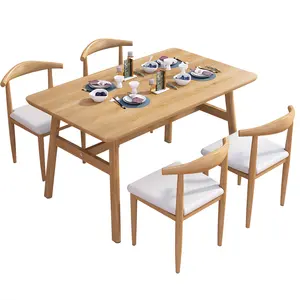 İskandinav yemek masası ve sandalye kombinasyonu ev ekonomisi küçük aile yemek masası basit masa ticari kiralama evi