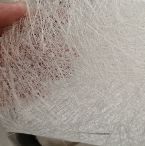 China fábrica profesional <span class=keywords><strong>CSM</strong></span> E-Glass fibra de vidrio <span class=keywords><strong>barco</strong></span> corte tamaño polvo 225gsm-450gsm poliéster fibra de vidrio tajada Mat - Product Image 1