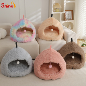 Toptan Sıcak Peluş Kedi Yuvası Yatak Taşınabilir Yıkanabilir Tasarım Çevre Dostu Evcil Hayvan Saklanma Yeri Küçük Evcil Hayvanlar için Asılı Oyuncak Toplarla - Product Image 1