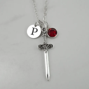 Espada personalizada <span class=keywords><strong>Caballero</strong></span> espada encanto Collar personalizado inicial y piedra natal antigua plata daga collar al por mayor - Product Image 2