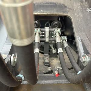 Excavadora sobre orugas DEVELON DX205 para construcción - Product Image 3