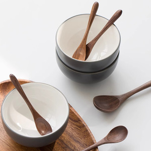 Cuillère en bois de noyer noir naturel de haute qualité, cuillère à dessert en bois pour la cuisine, personnalisation du logo, cuillère de cuisine en bois - Product Image 3