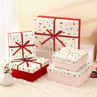 Boîte cadeau rigide en gros à faible MOQ en stock, avec logo personnalisé, couvercle et base, prix d'usine pour mariage, Saint-Valentin, OEM, ODM