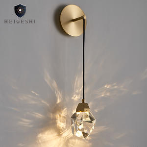 Lampe de chevet postmoderne nordique en cuivre massif, lampe murale minimaliste de luxe en cristal pour salon - Product Image 5