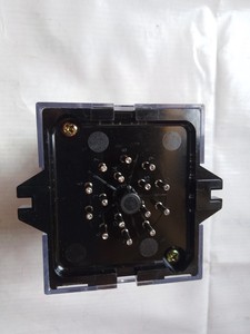 Relé Mecánico de Retención de 4 Polos Plc MM4XKP 100-110VDC Japón - Product Image 2