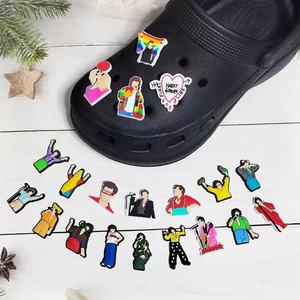 Ciondoli per Borse e Scarpe HY Popolari, Accessori Decorativi in PVC Stile <span class=keywords><strong>Harry</strong></span> Potter, Decorazioni per Zoccoli a Tema Pietra Nera per Ragazzi e Bambini - Product Image 3