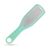 Meilleure Vente Râpe à Pieds Professionnelle en Acier Inoxydable à Grain Grossier, 3 Couleurs au Choix