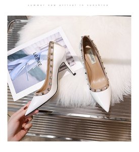 Primavera ed estate le nuove <span class=keywords><strong>scarpe</strong></span> <span class=keywords><strong>con</strong></span> <span class=keywords><strong>tacco</strong></span> a spillo da donna in vernice nera a spillo sono versatili - Product Image 5