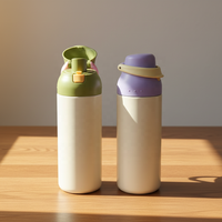 Nouvelle Bouteille d'Eau Sportive Isotherme Portable 2026 de 550 ml avec Poignée, Couvercle à Double Ouverture et Paille, Thermos Sous Vide en Acier Inoxydable de 750 ml