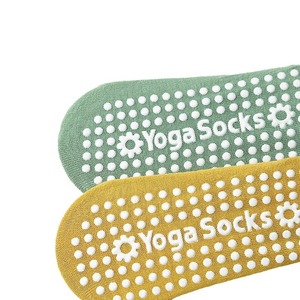 Chaussettes de Pilates et de Yoga pour femmes en coton peigné professionnel chaussettes de sport de sol d'été antidérapantes quatre saisons en gros - Product Image 5