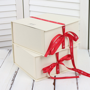 Luxury Designs Newborn Baby Ribbon Cardboard <b>Gift</b> <b>Box</b> for Small Business - Product Image 3
