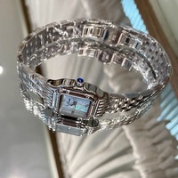 Montre à quartz pour femme Scottie Luxury, boîtier carré, bracelet de 20 mm, cadran en nacre coloré, design élégant et nouveau