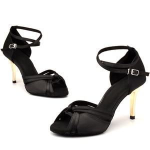 Zapatos de baile latino elegantes para mujer con tacón grueso y punta estrecha Plantilla de cuero genuino Bombas de salón Tango <span class=keywords><strong>Samba</strong></span> Estilo de niñas - Product Image 4